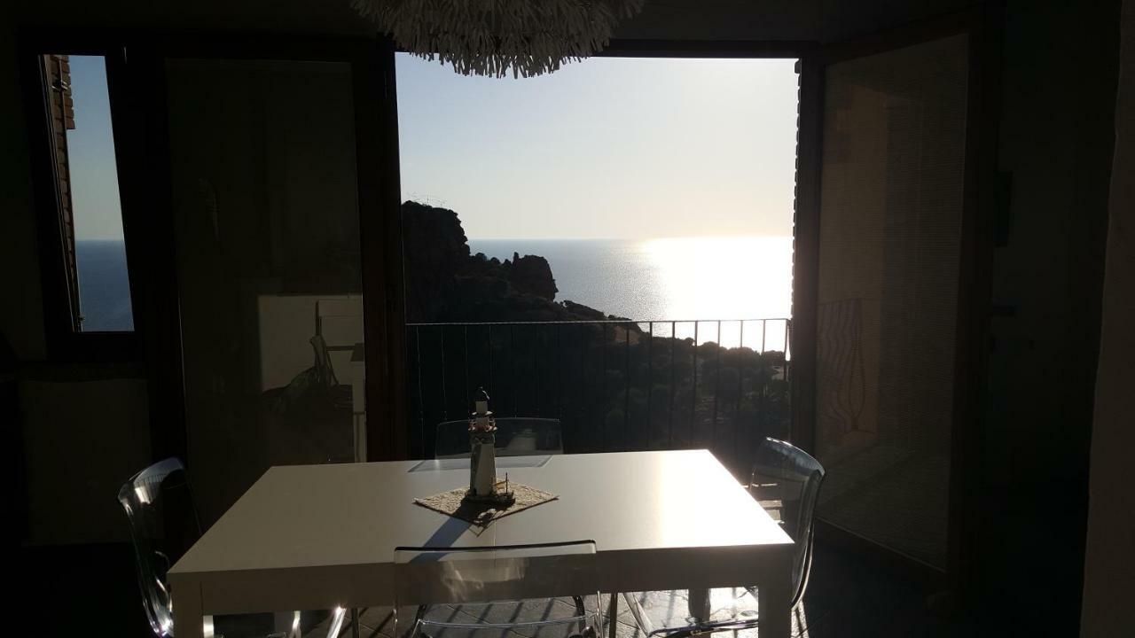 Tanca Piras - Emozioni A Strapiombo Sul Mare!!! Villa Nebida ภายนอก รูปภาพ